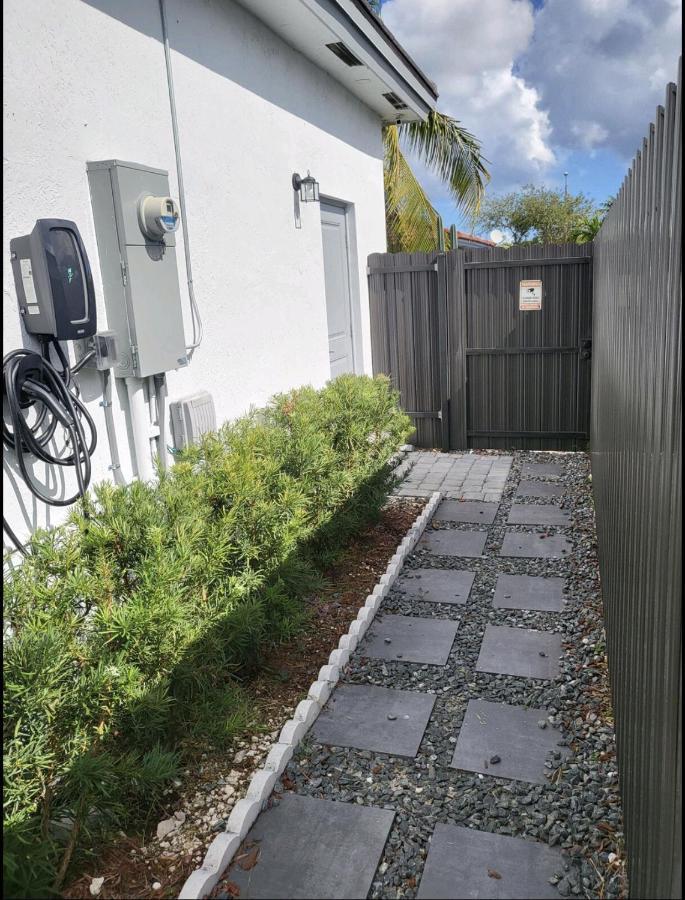 Cozy Private Room South Miami Heights 외부 사진